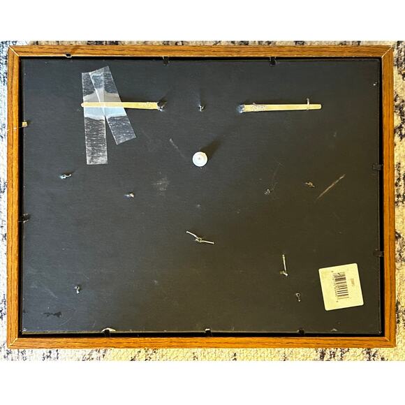 Framed Authentic Thailand Uniform Police Badge Collection Frame 14 X 11" - Picture 7 of 10